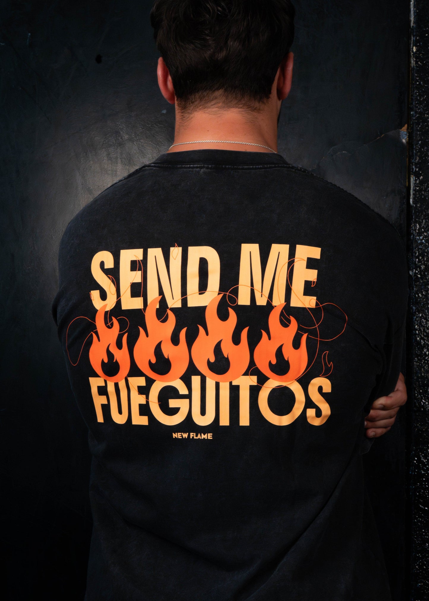 SEND ME FUEGUITOS - EDICIÓN LIMITADA camiseta Oversize unisex
