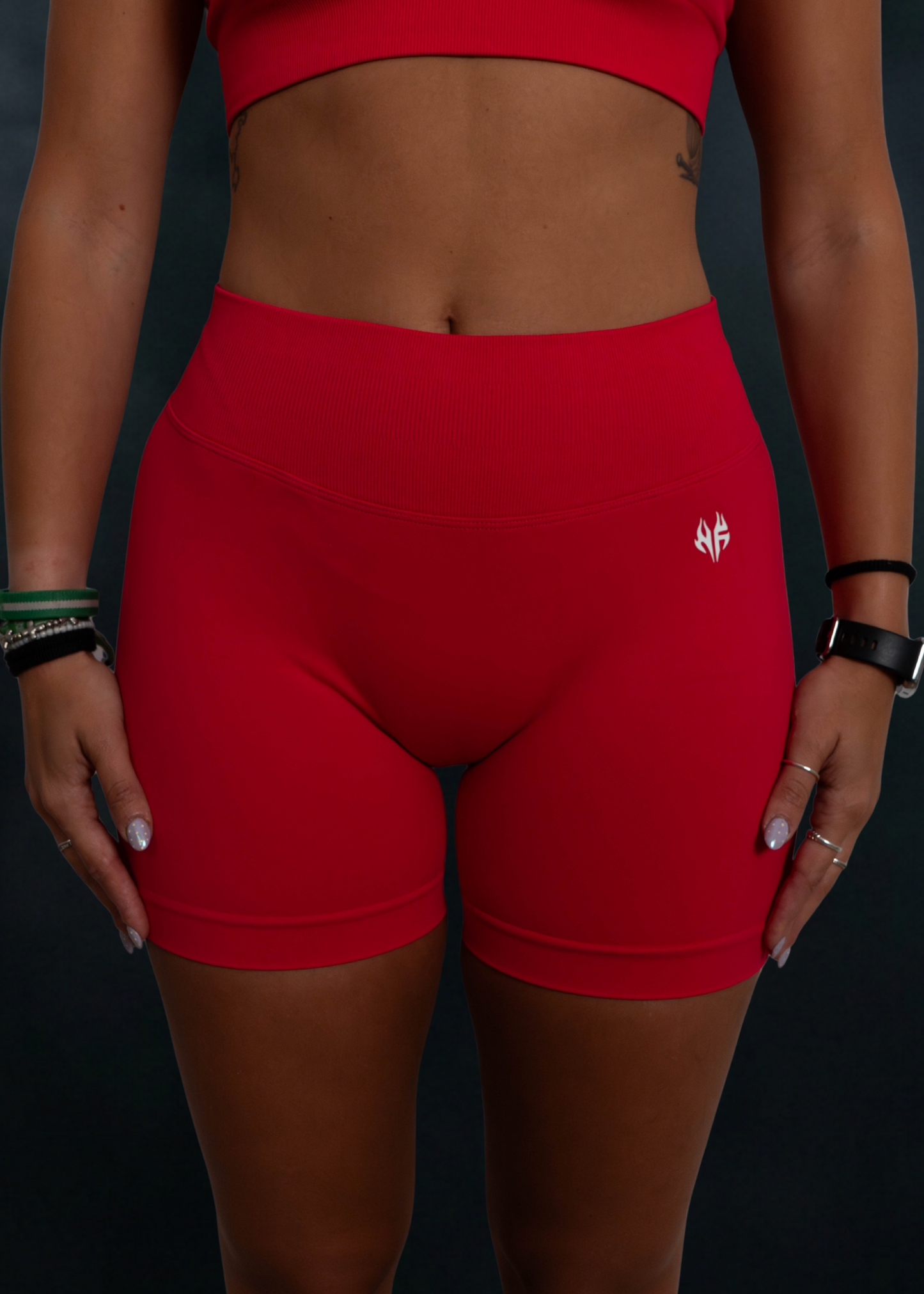 Aura Short  - Fucsia